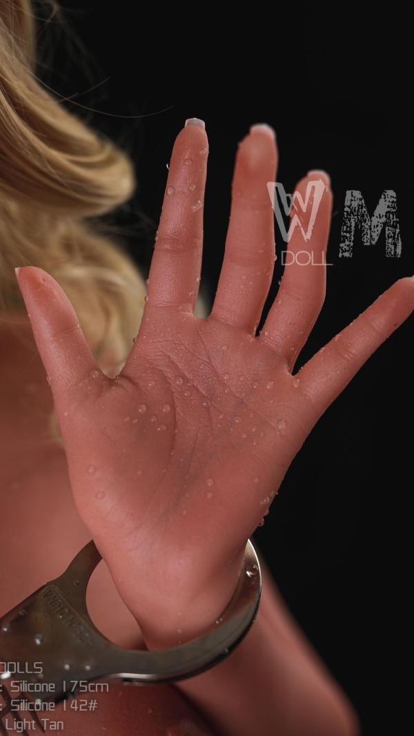 WMDOLL  Silicone dolls  5'9 FT (175CM) With # 142 Head silicone